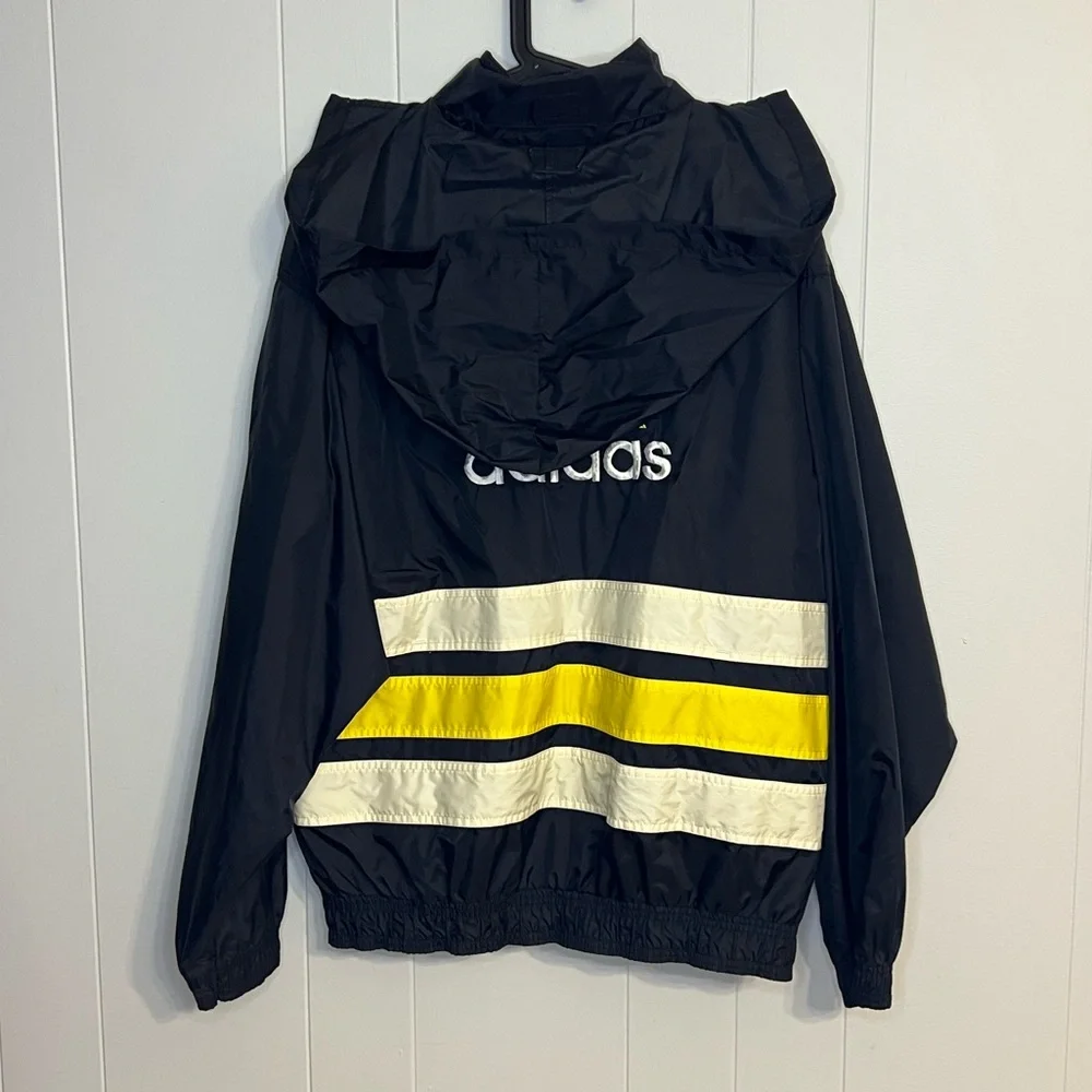Vintage 90’s Adidas Windbreaker Jacket Black Full Zip Size‎ L